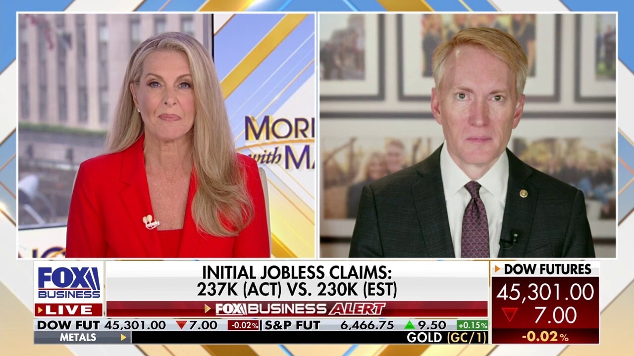 Lawmaker introduces bill to end government shutdowns