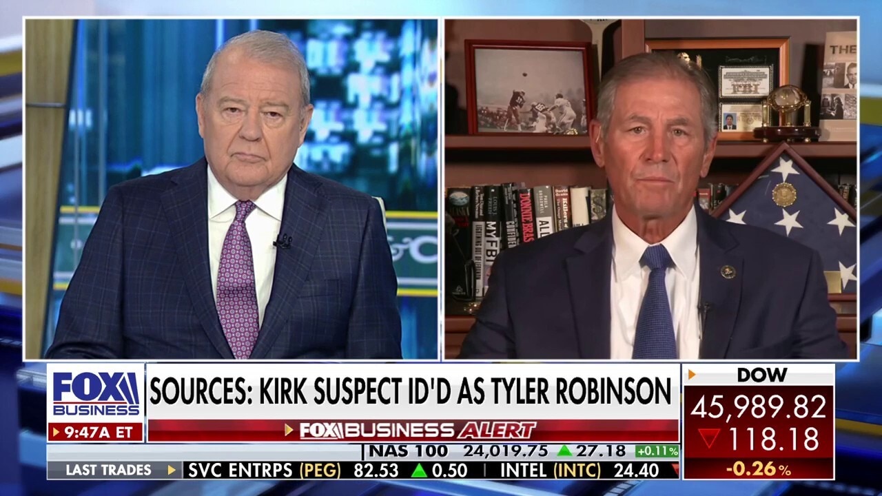 Father turning in son prevented bloodshed says former FBI Chris Swecker: ‘Best case scenario’