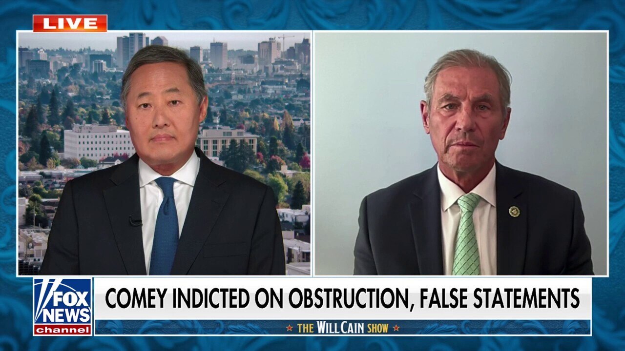 Comey turned out to be 'one of the most politicized' directors of the FBI : John Yoo