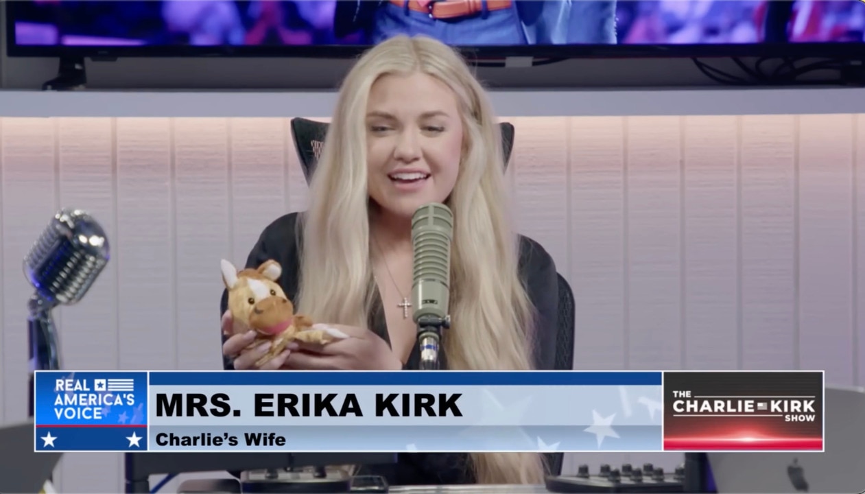Erika Kirk recounts connection Charlie had with daughter during the show