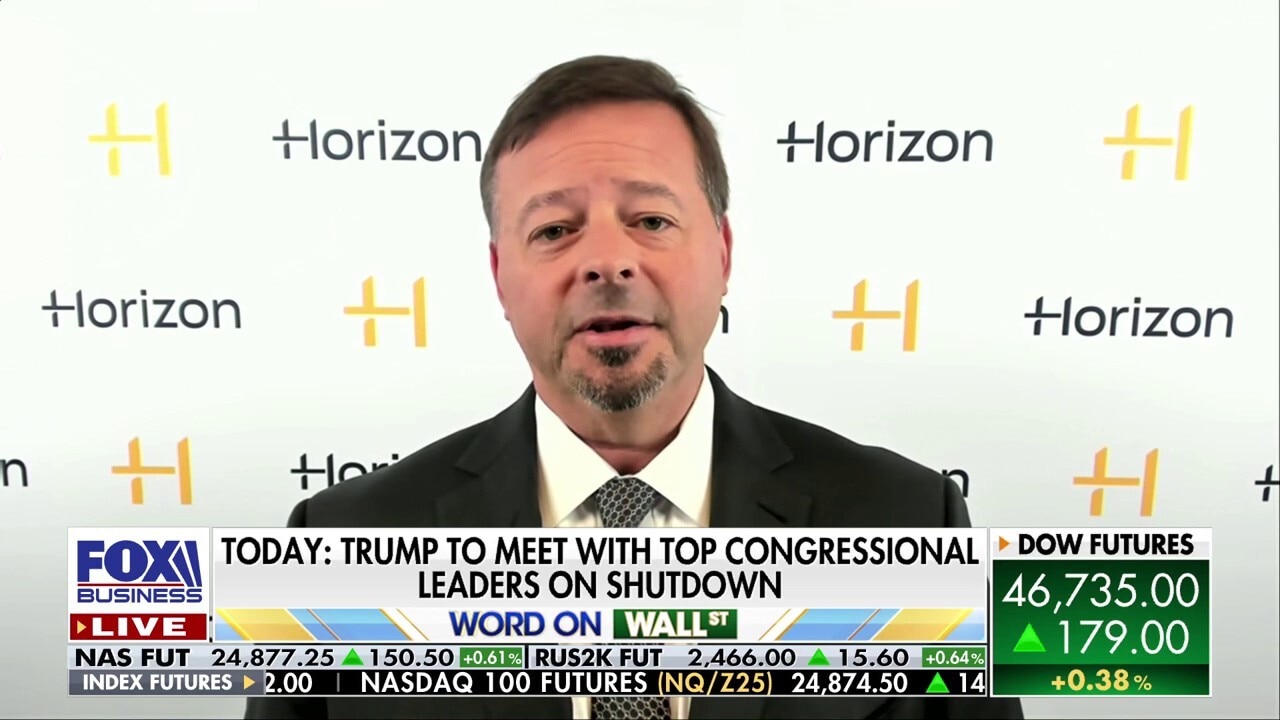 Strong labor market and tech boom driving US economy despite shutdown threat