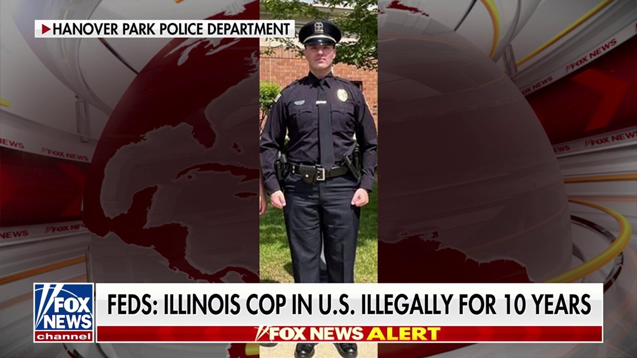Illinois cop illegally remained in US for 10 years 