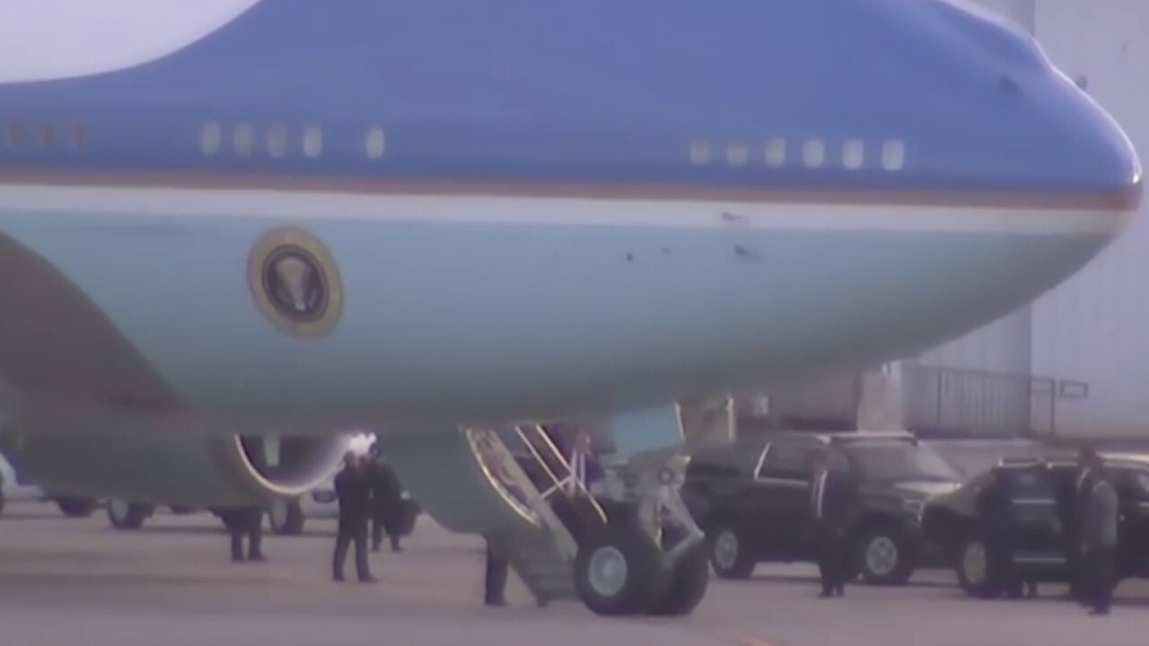 Trump boards AF1 using small stairs due to ‘increased security measures’