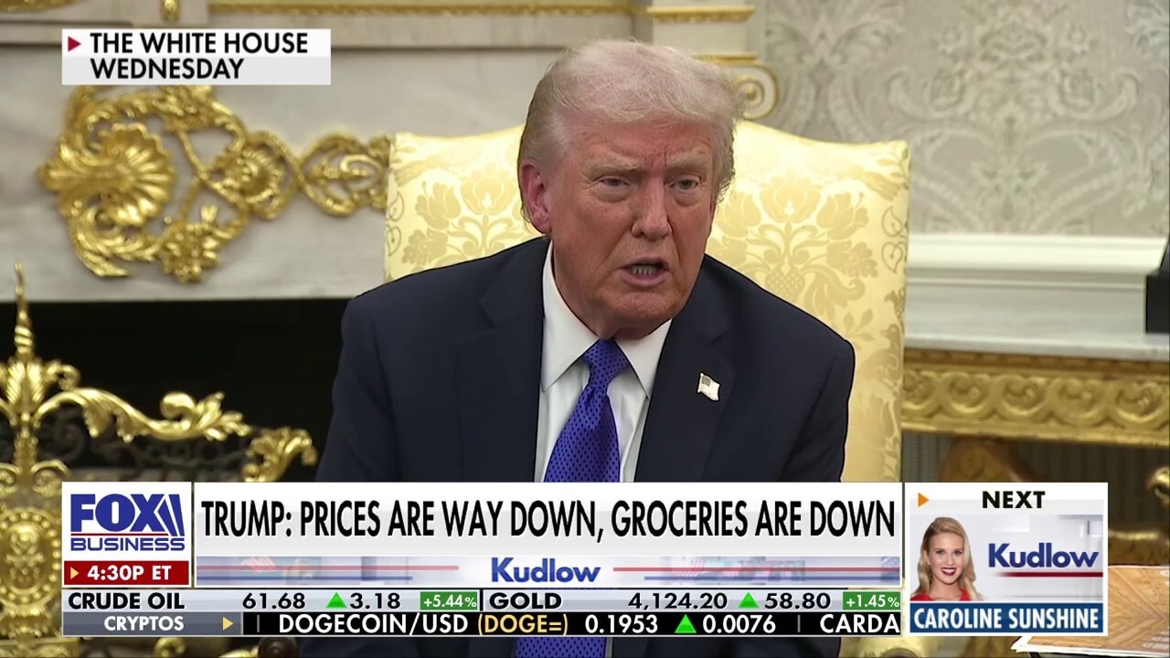 Trump touts falling prices, strong economic growth despite the Fed's 'fool'