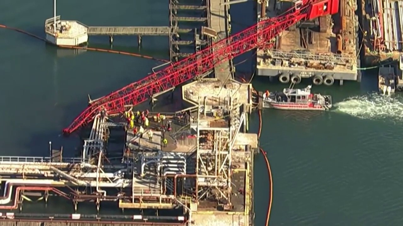 Crews respond to deadly Massachusetts crane collapse