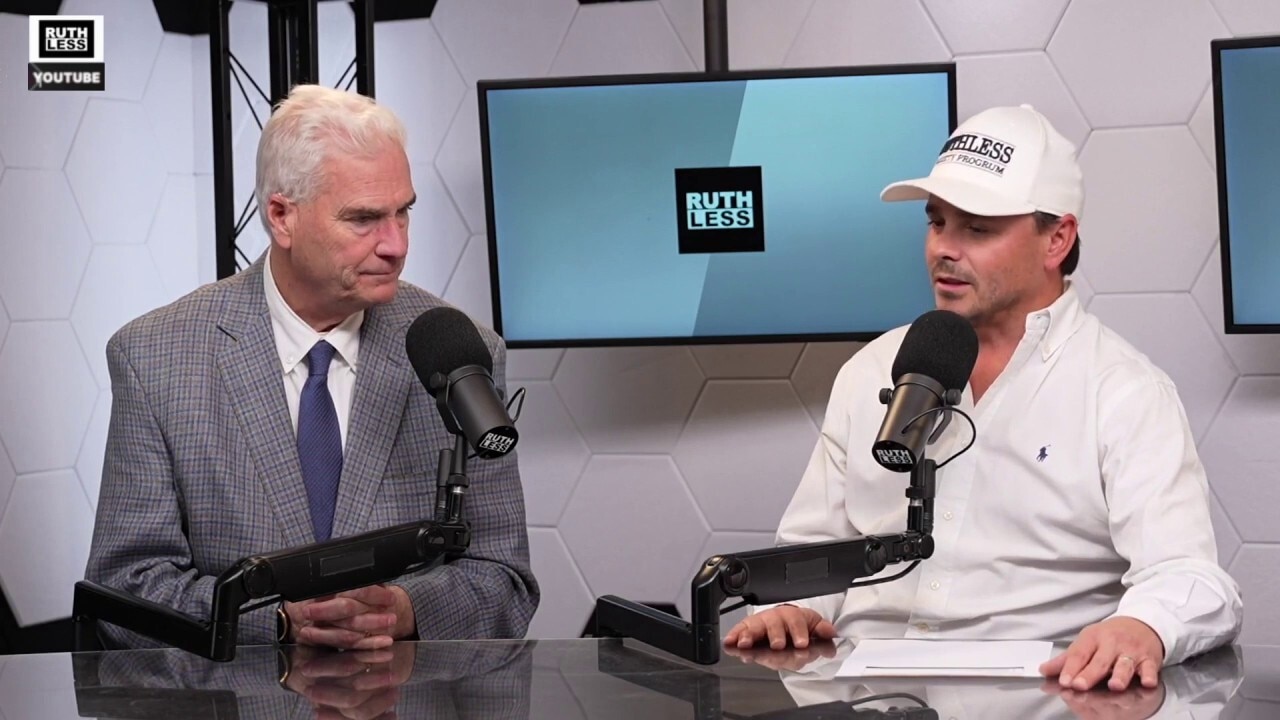 Rep. Tom Emmer shreds Schumer as 'scared old man' who won't end shutdown because he's afraid of progressives