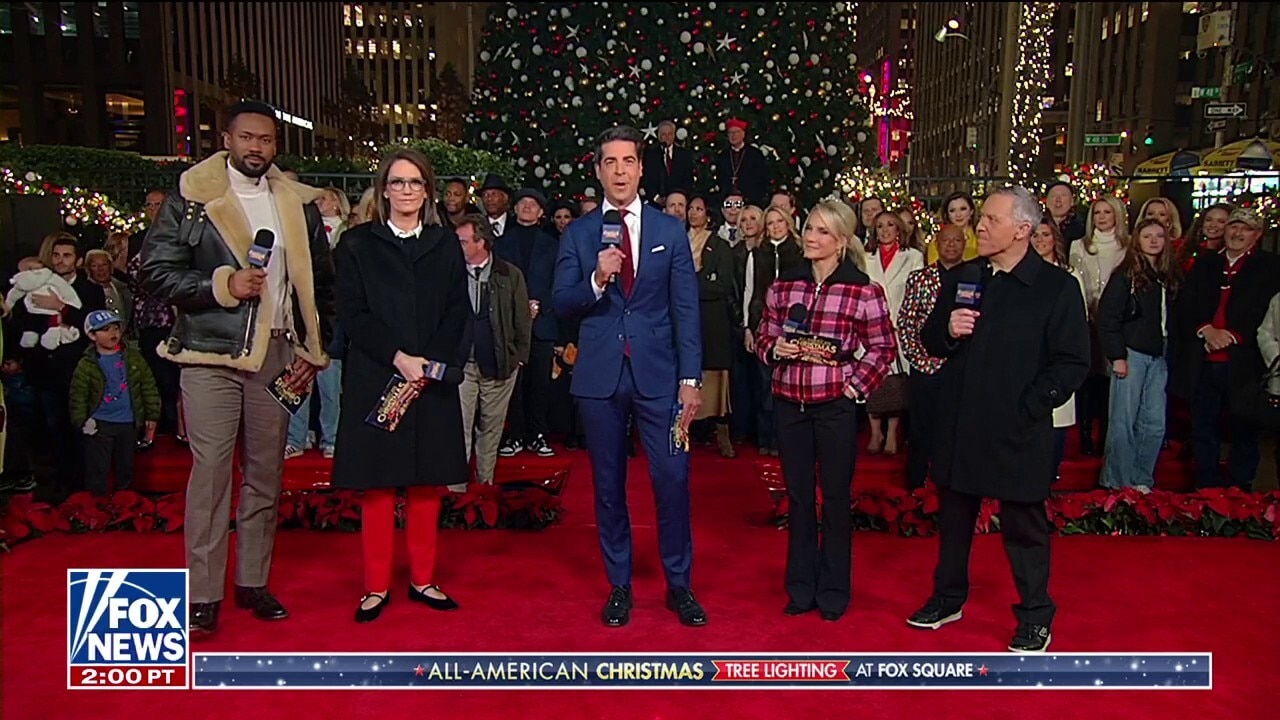 ‘The Five’ and some special guests share how they're getting into the Christmas spirit