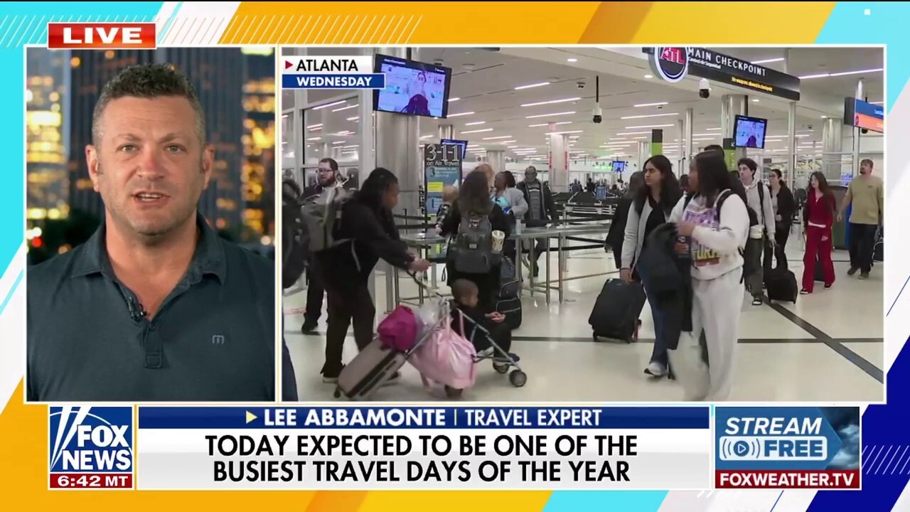 Airlines brace for millions of flyers amid stormy Midwest forecasts