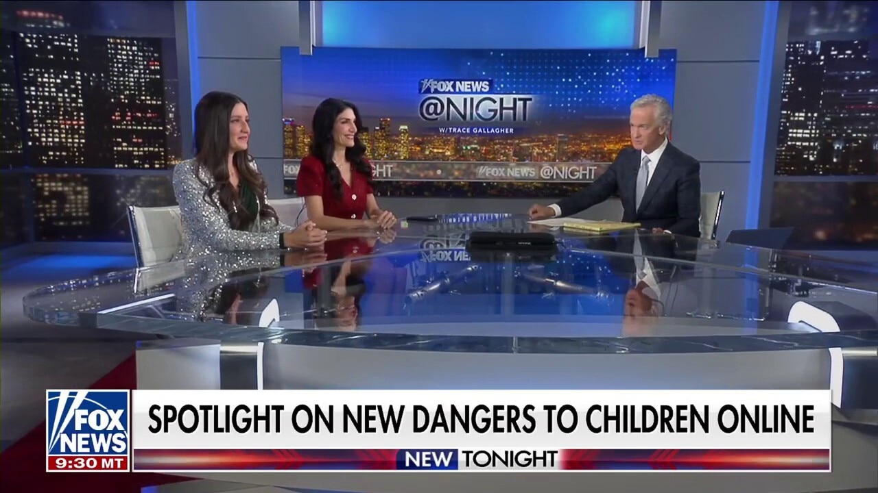 Debate over teen social media use reaches both sides of the aisle 