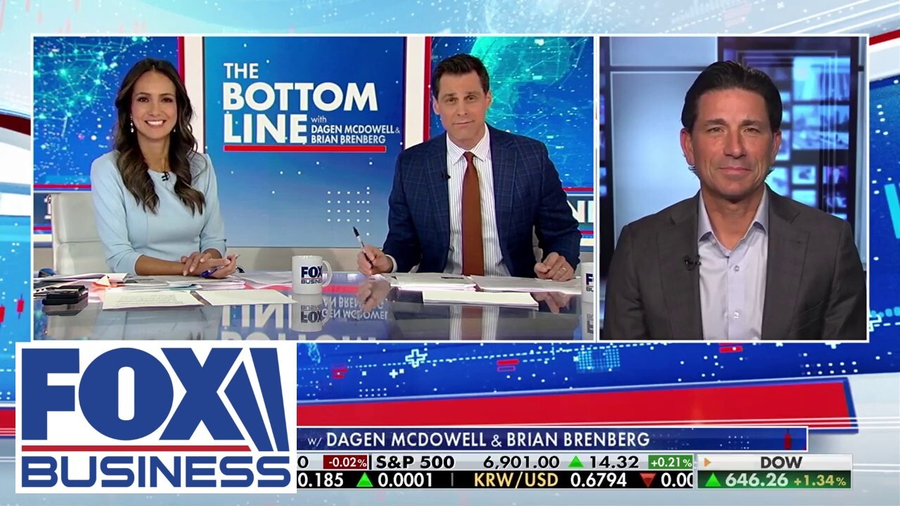 Protesters disrupt Noem's congressional hearing, sparking debate on DHS progress