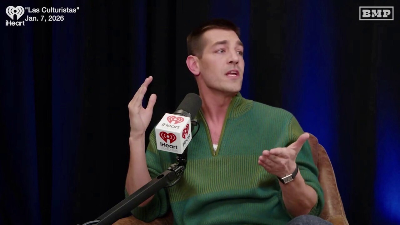 Ex-'SNL' star agrees 'waste' of money to support Jasmine Crockett