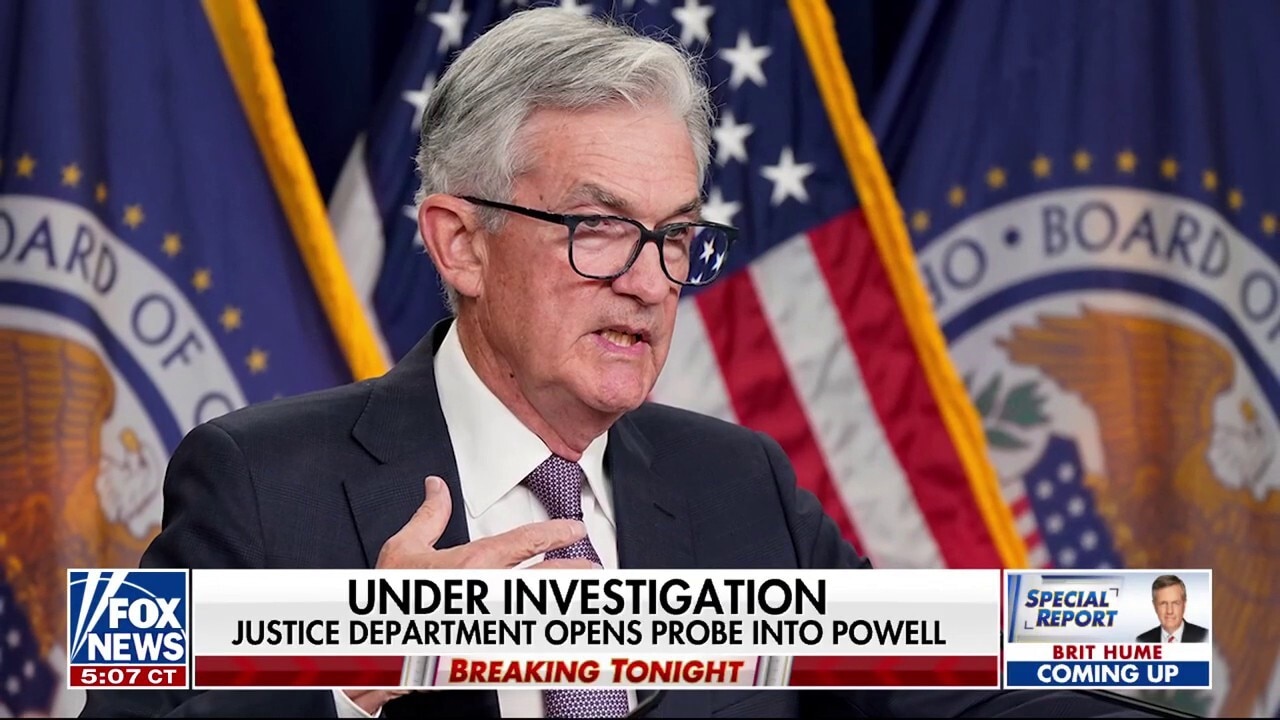 Former Fed leaders denounce investigation into Federal Reserve Chair Jerome Powell