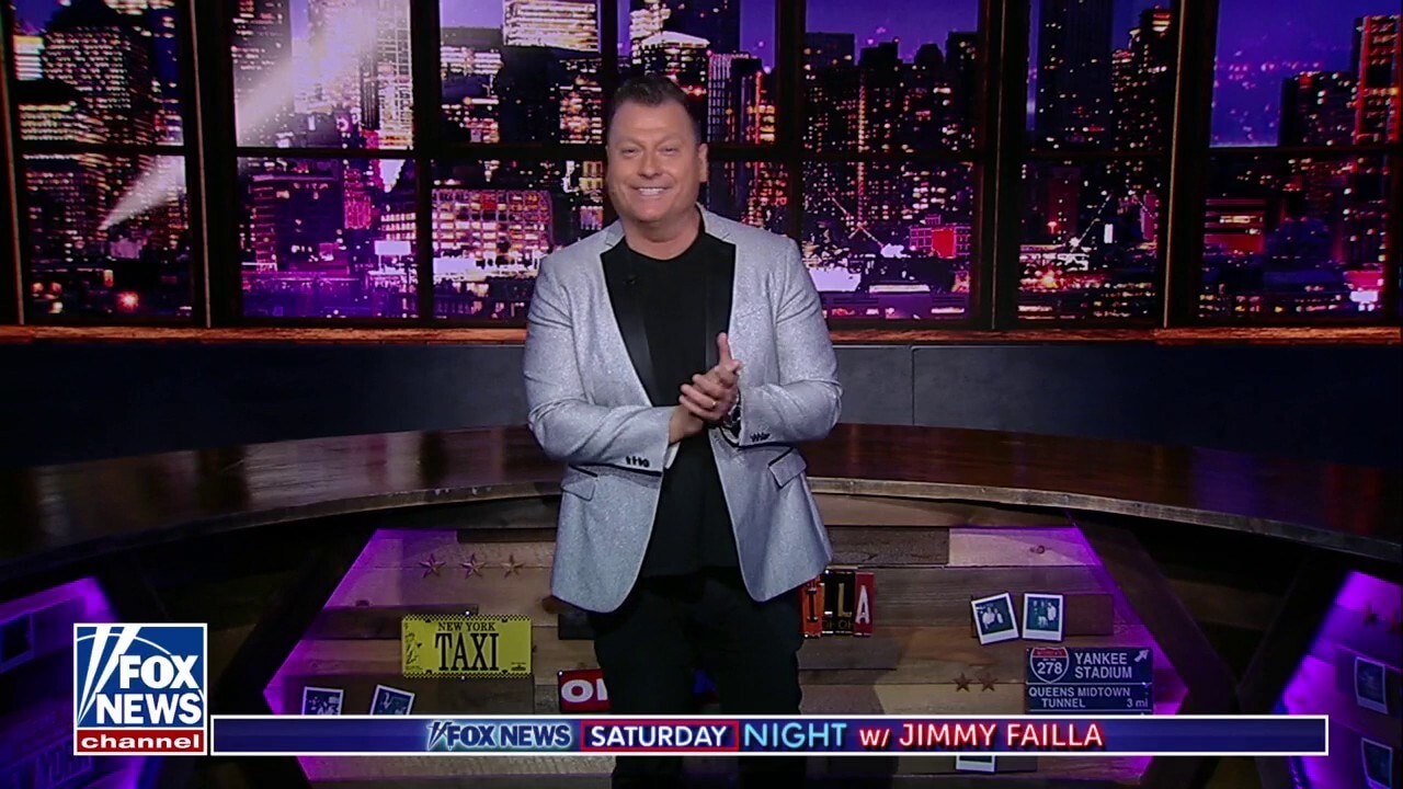 'Fox News Saturday Night' celebrates 2-YEAR anniversary