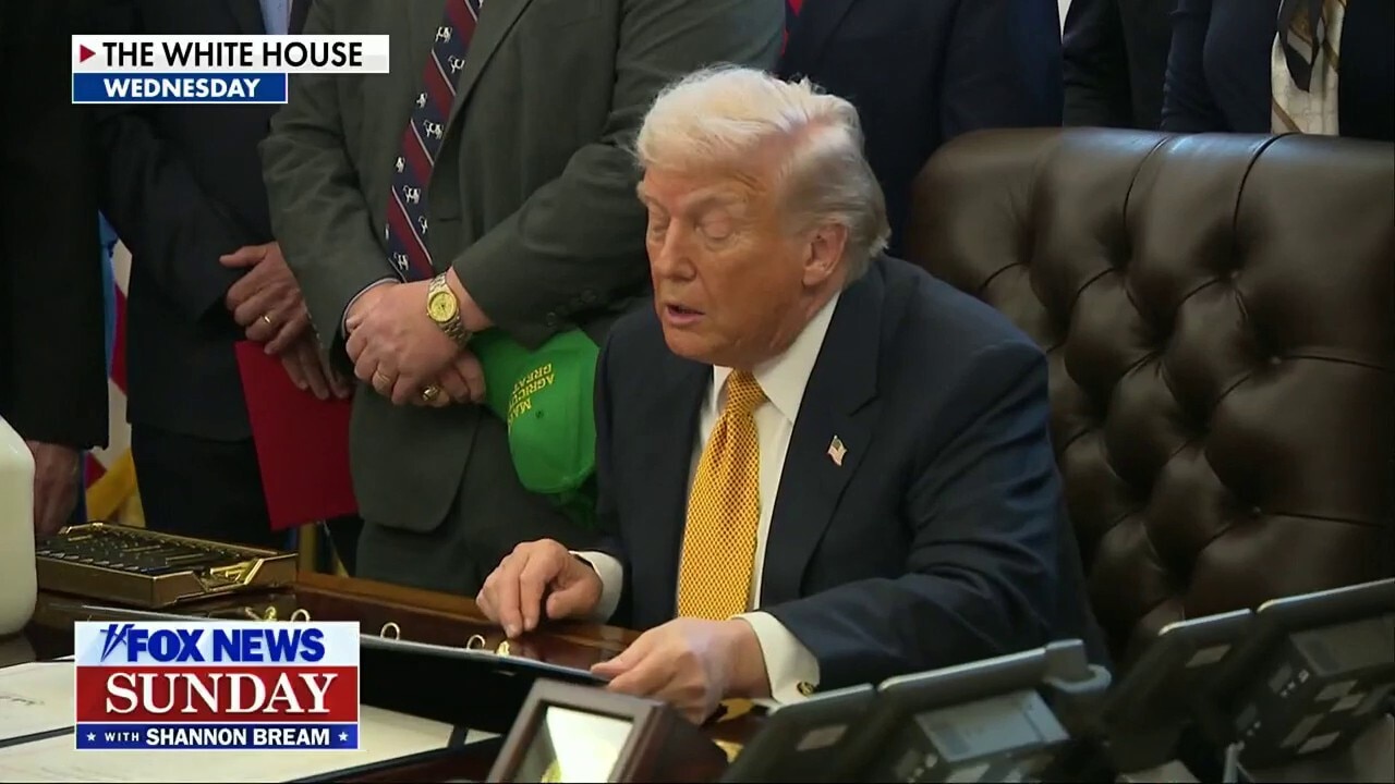 Trump reportedly advised an Iran strike wouldn't guarantee regime change