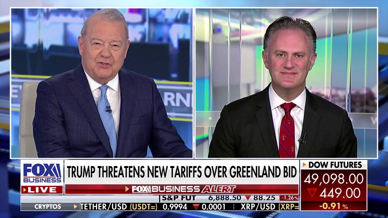 Trump signals for new leadership in Iran as thousands of protesters are killed