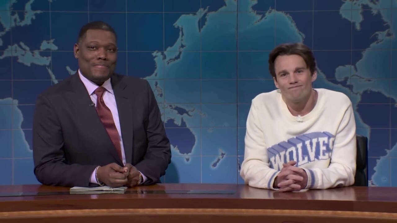 'SNL' cast member from Minnesota says people laughing at ICE agent slipping gives him a 'glimmer of hope'