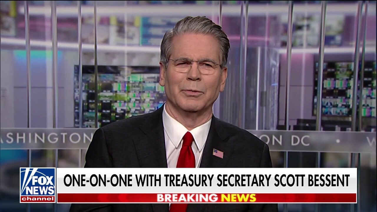 Treasury Secretary Scott Bessent: Canada's prime minister should do what's best for the people, stop pushing 'globalist agenda'