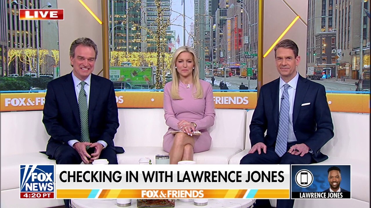 Lawrence Jones shares update on eye surgery and recovery, thanks 'Fox & Friends' fans for support