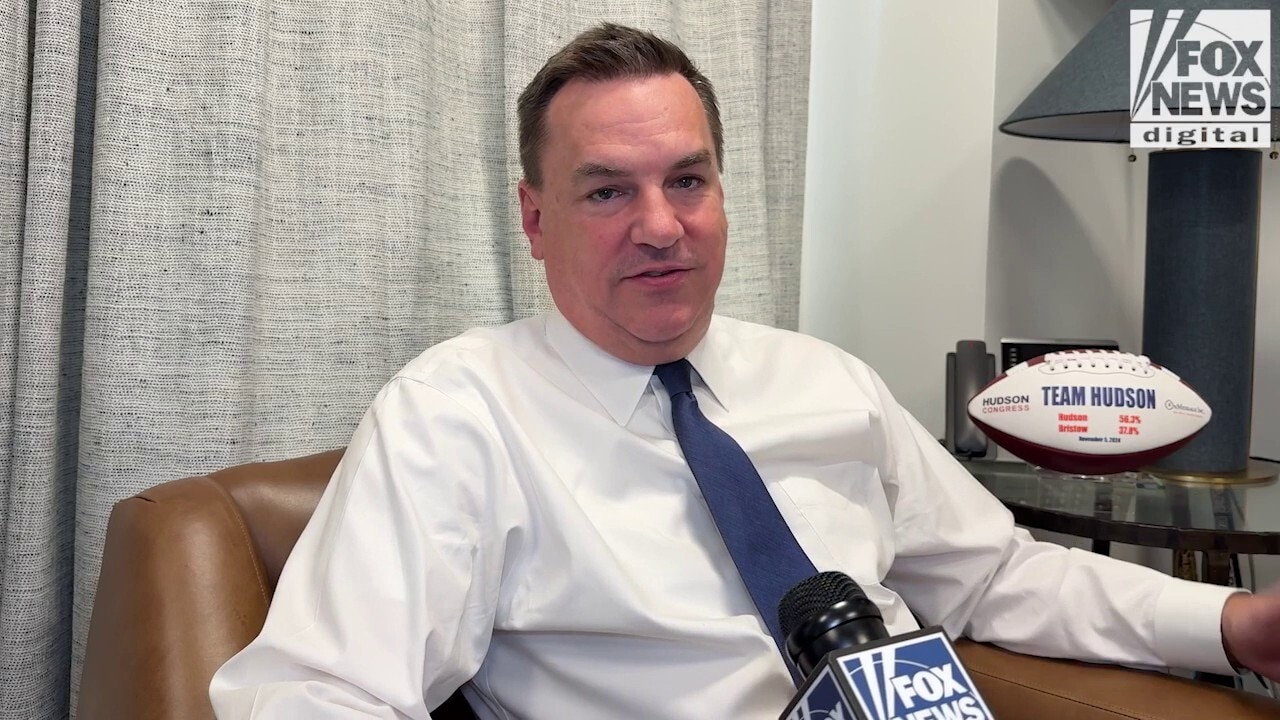 House GOP campaign chair blasts Democrats expanded list of vulnerable Republican seats as 'fiction'