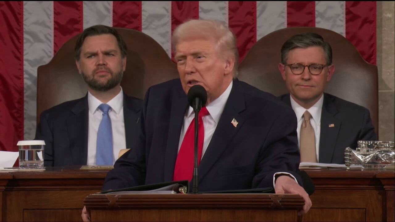 Trump makes jab at Pelosi after calling for Congress to pass the Stop Insider Trading Act