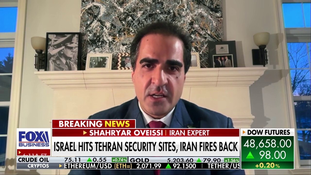 US urges Americans to flee Middle East as Iranian counterattacks intensify, embassies targeted