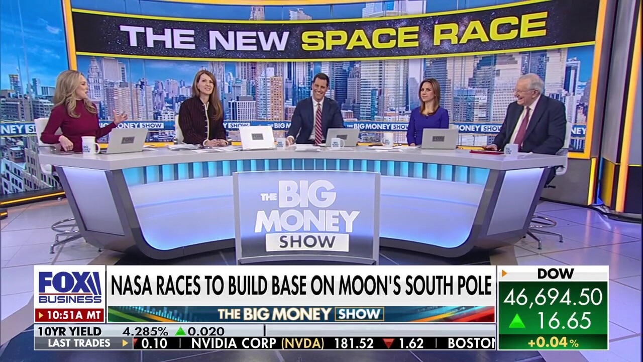 US and China in space race for lunar dominance