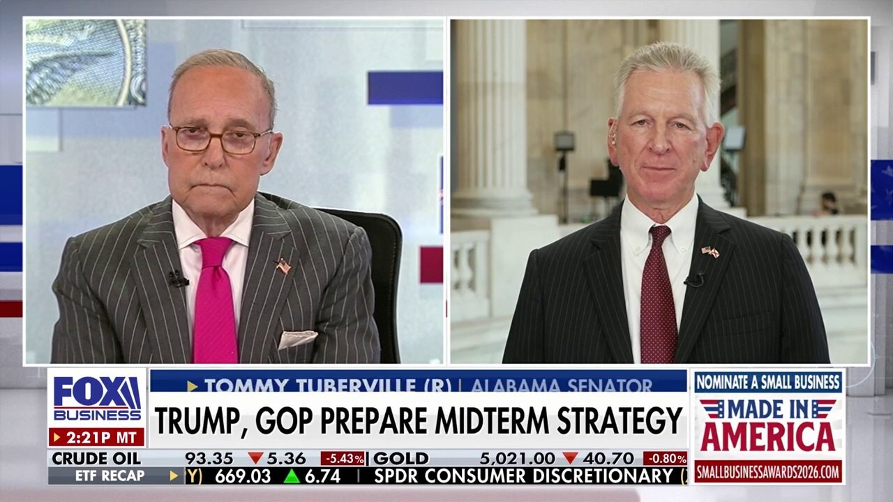 Democrats are ‘better than this,’ but they just ‘love destroying Trump,’ GOP senator says
