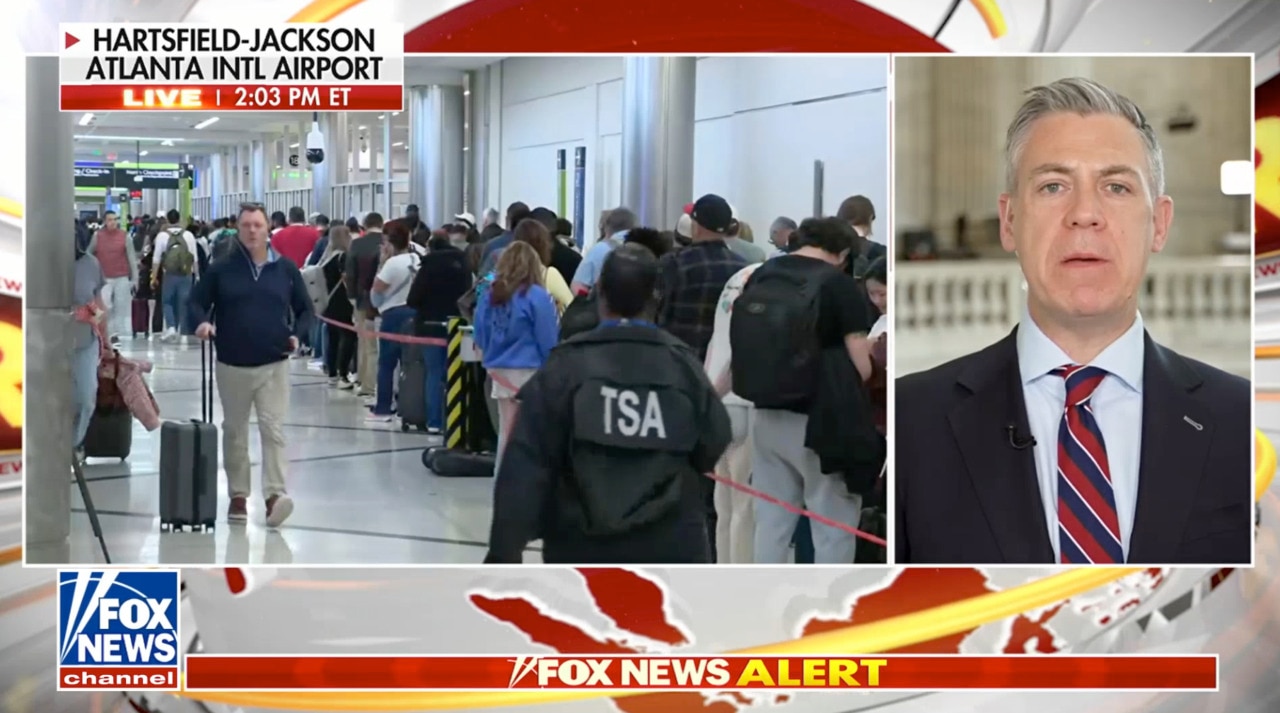 Republican senator urges Democrats to 'hear from their constituents'