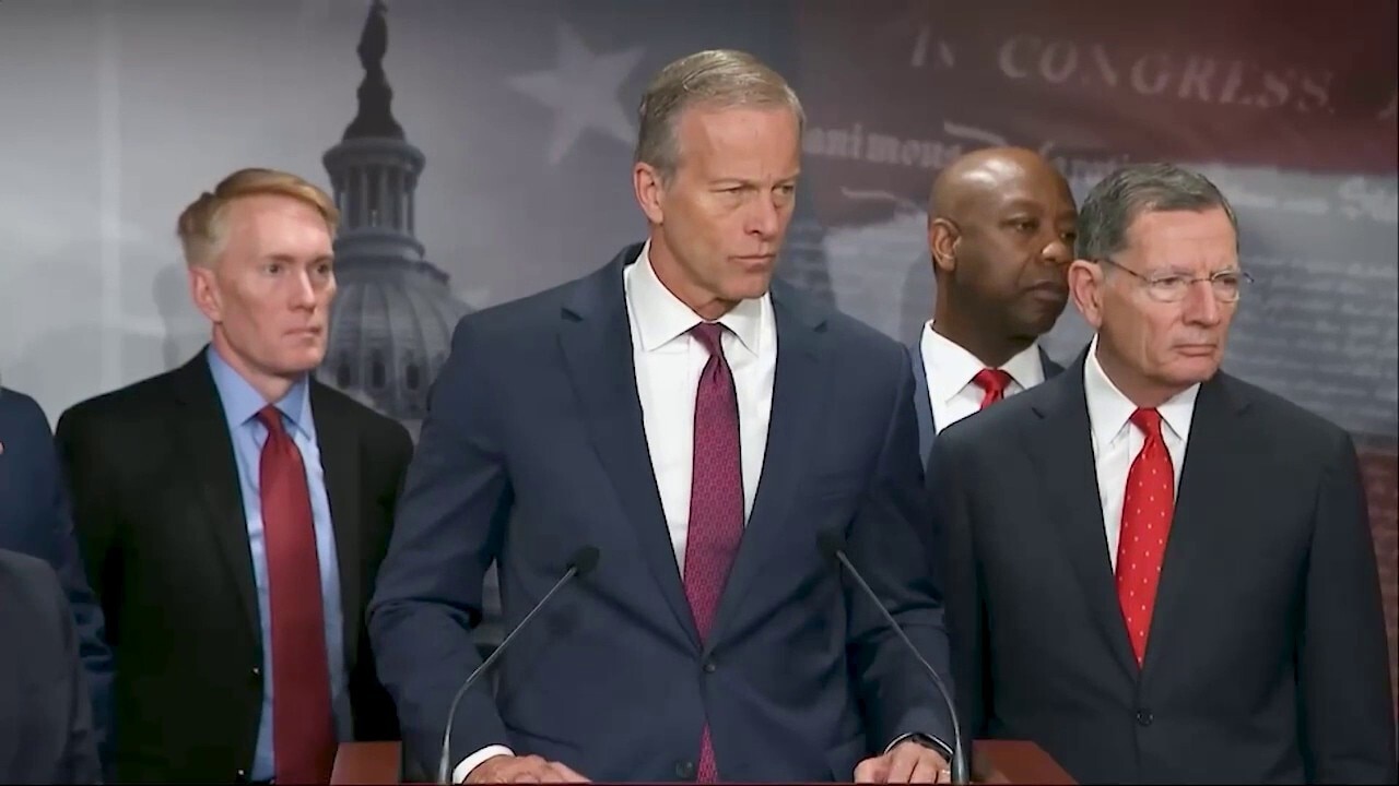 Thune urges Dems on DHS funding plan, as Lankford asserts they're more afraid of ICE than Iran