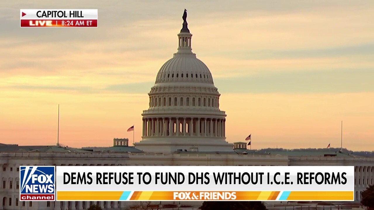 DHS shutdown drags on as deal prospects 'on life support'