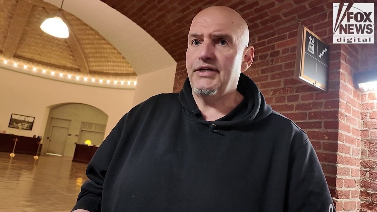 Democrat senator stresses urgency has shutdown standoff limps on pending House vote