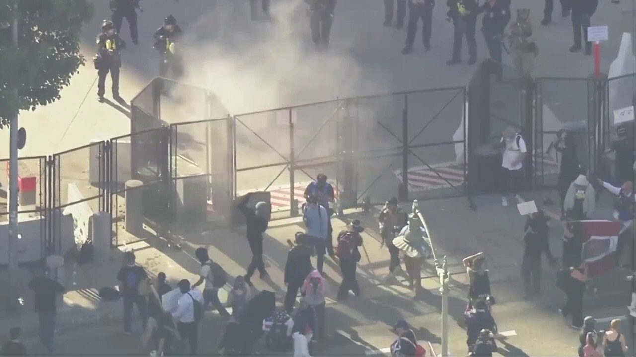 Wild video shows chaos in LA after 'No Kings' protest
