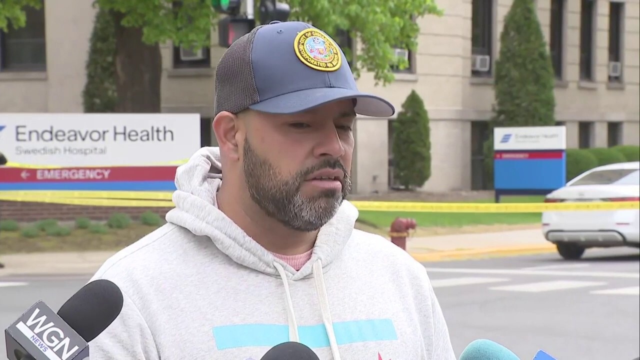 Officials provide update after Chicago hospital shooting
