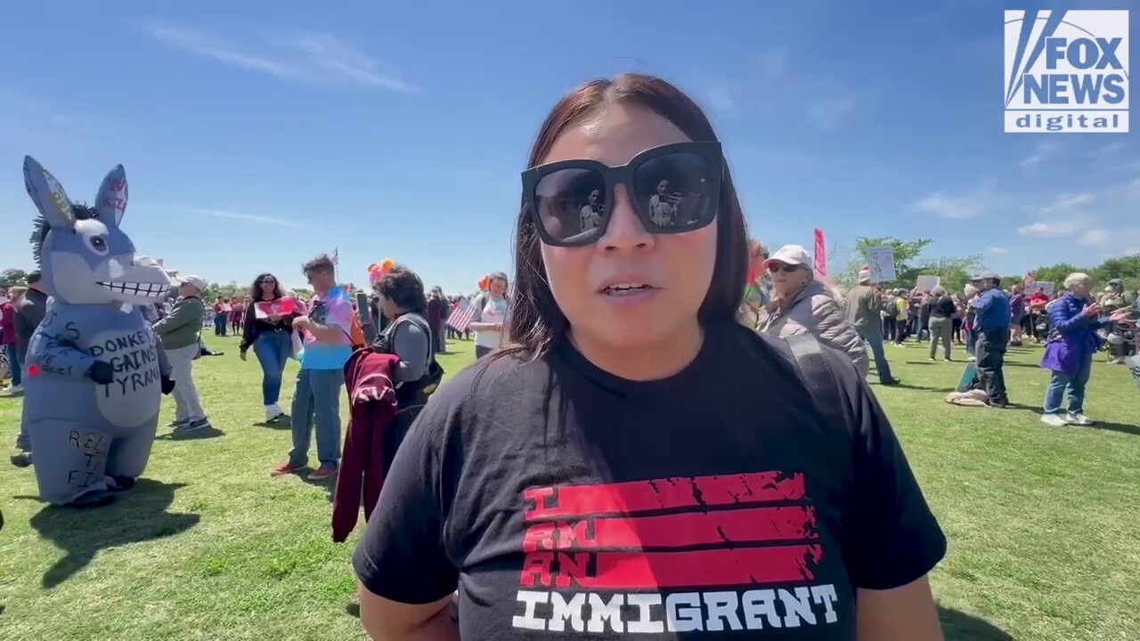Activists, nonprofits, Marxists converge at Washington Monument for May Day