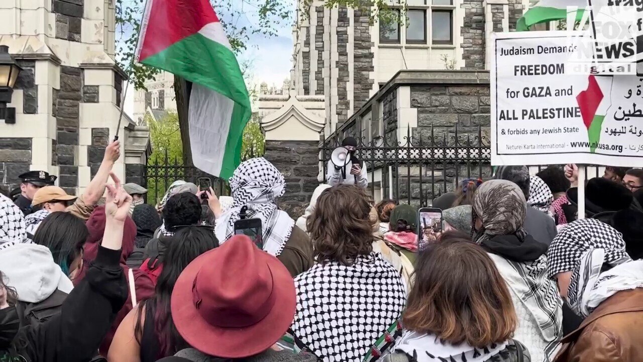 Anti-Israel protesters chant for Hamas, demand change from Mamdani