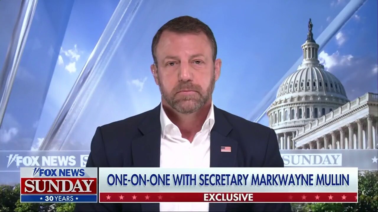 Mullin blasts Democrats' 'reckless' ICE rhetoric after record-long DHS shutdown