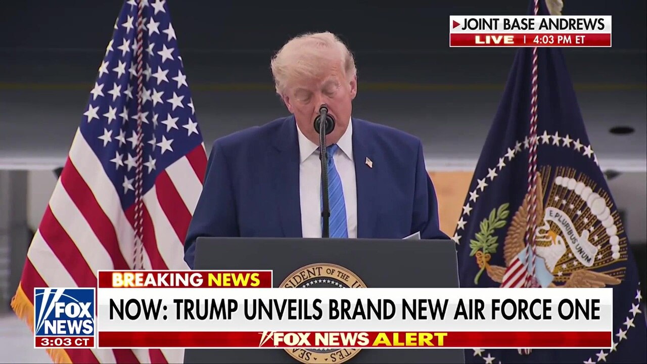 Watch Trump highlights features of the new Air Force One at Joint Base ...