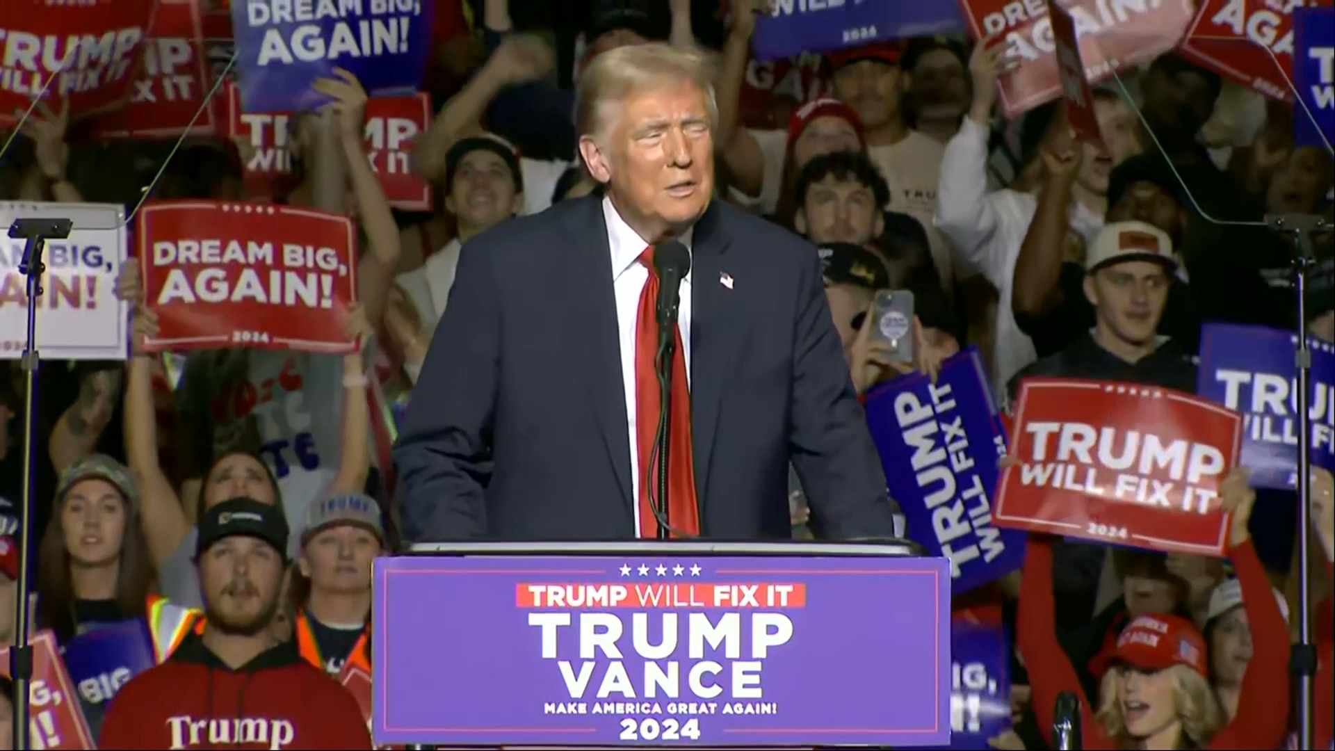 Donald Trump: Milwaukee, WI