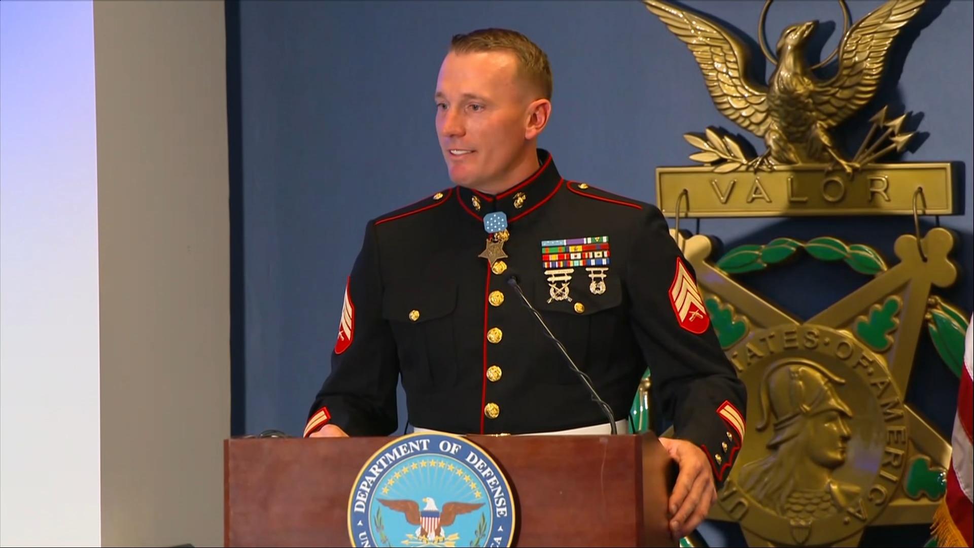 (4/17) Sgt. Dakota Meyer Re-Enlistment Ceremony