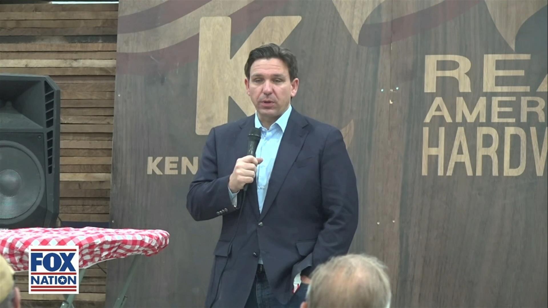 Ron DeSantis: Edgewood, IA
