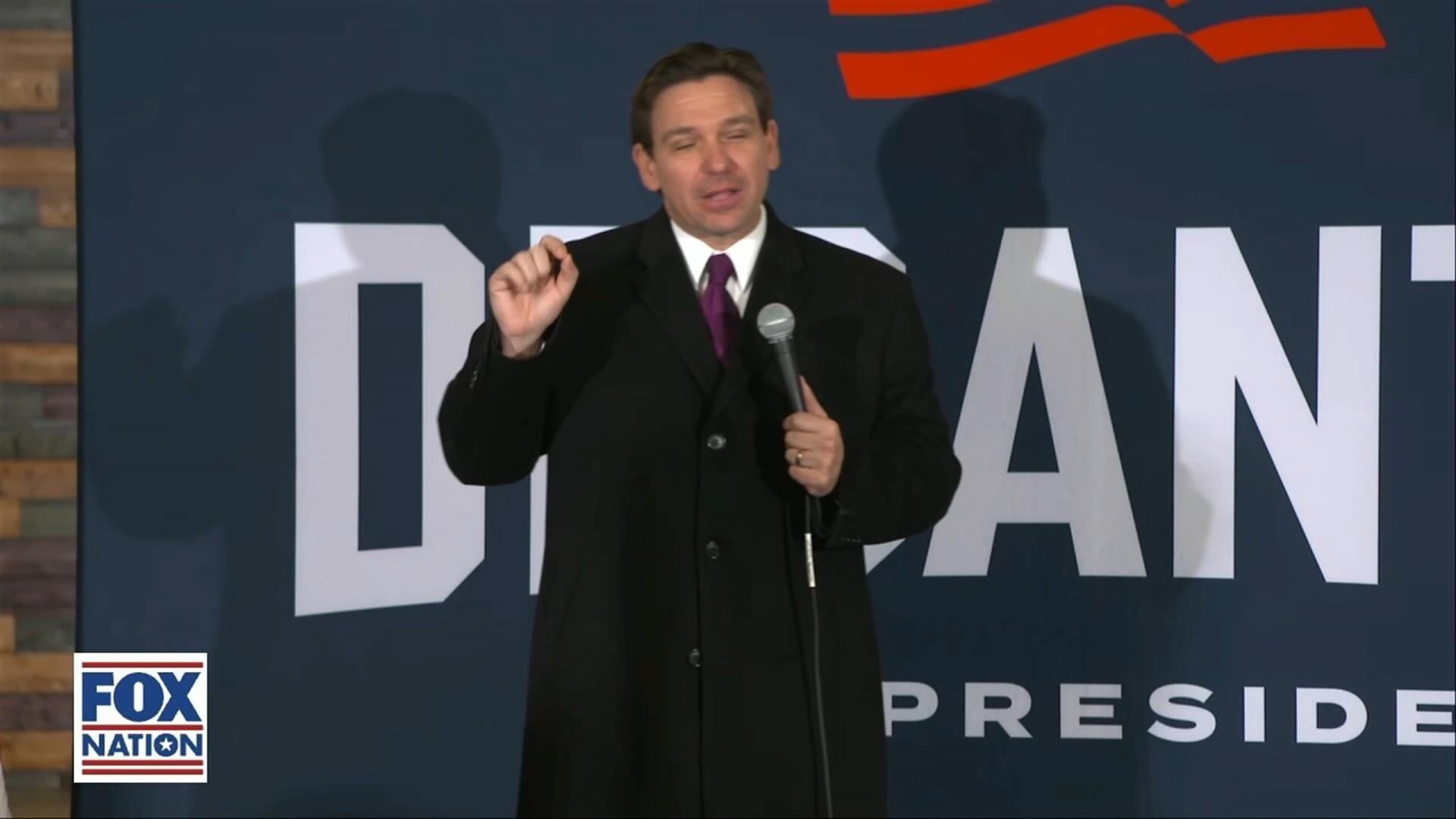 Ron DeSantis: Sergeant Bluffs, IA