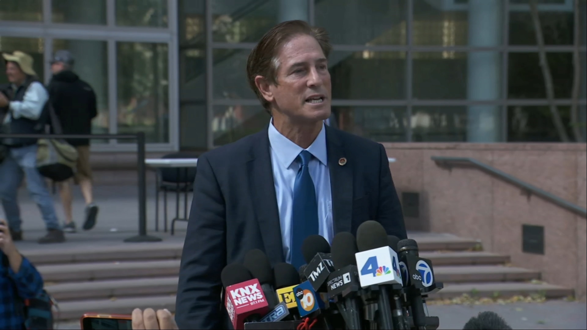 (5/13) Hochman Speaks Ahead of Court