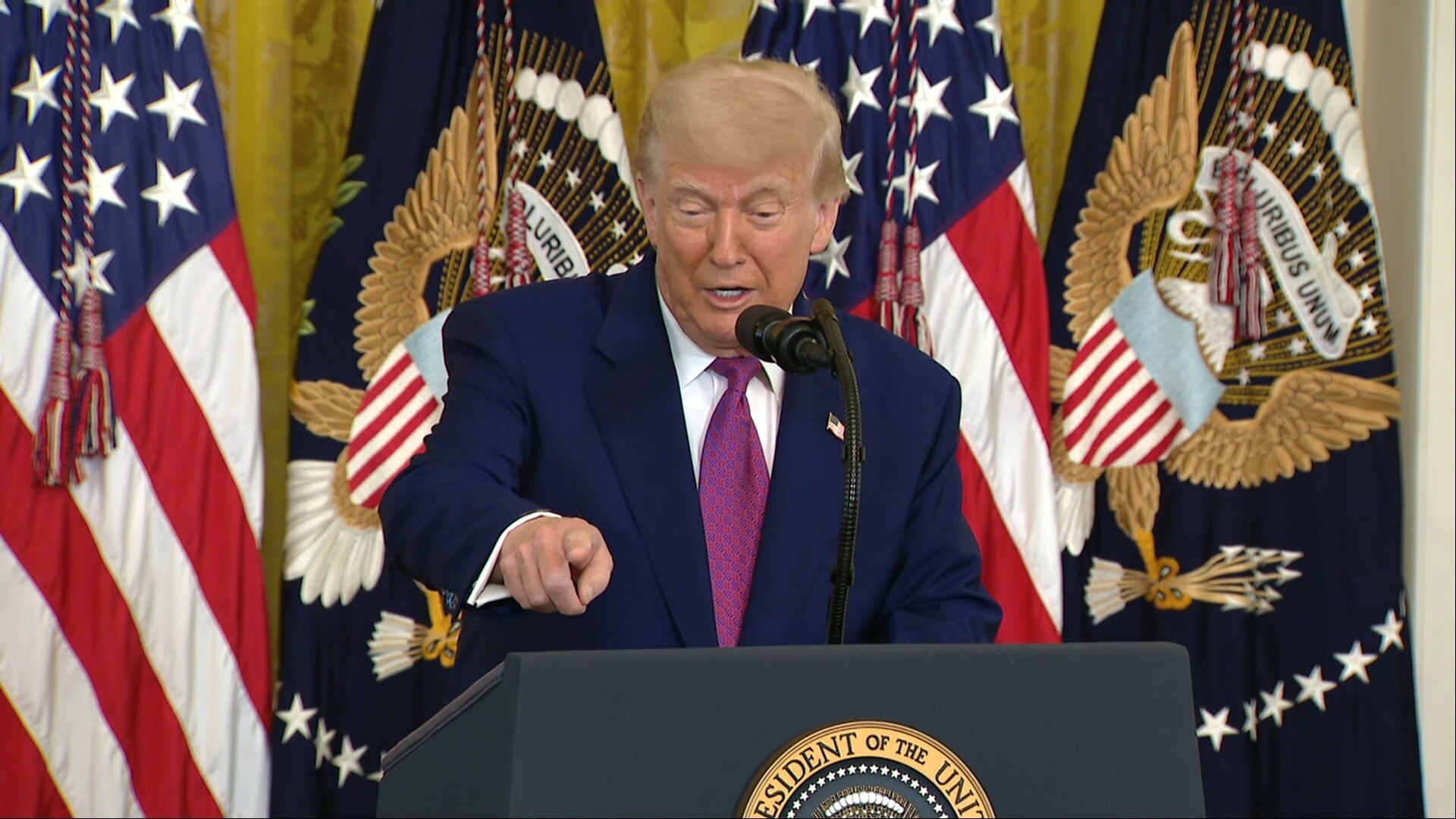 (6/12) Trump Signs Bills Overturning CA EV Mandate