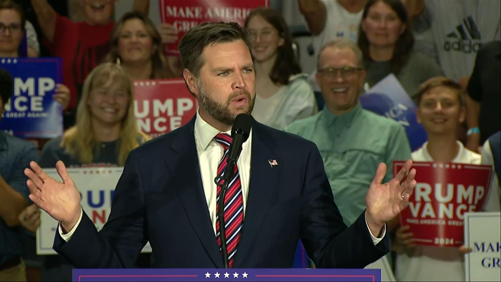 JD Vance: De Pere, WI