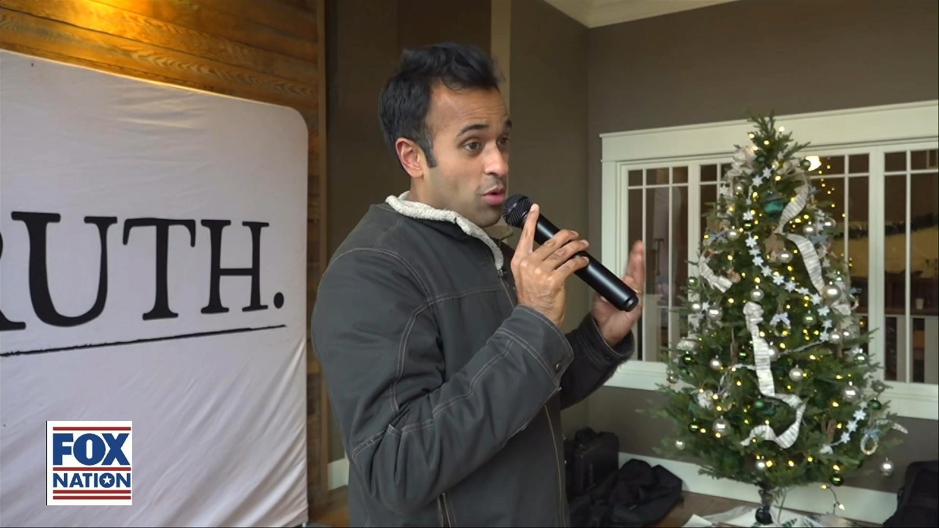 Vivek Ramaswamy: Algona, IA