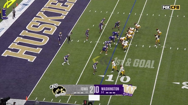 Jeremy Hecklinski connects with Reece Vander Zee for an 8-yard touchdown