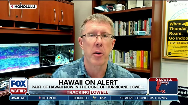 Hurricane Lowell triggers memories of devastating Hurricane Iniki in Hawaii