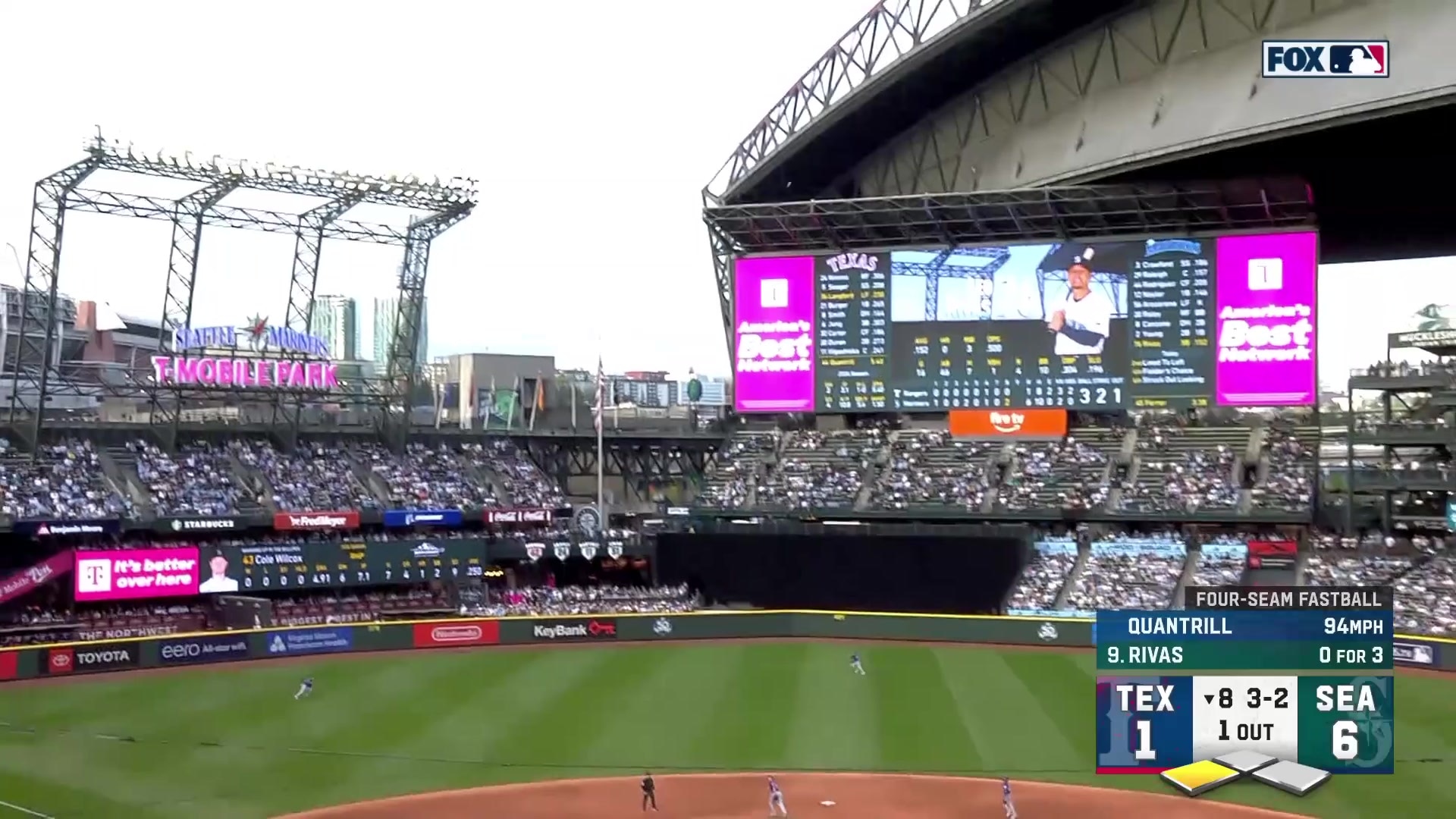 Leo Rivas hits sacrifice fly, Cole Young scores