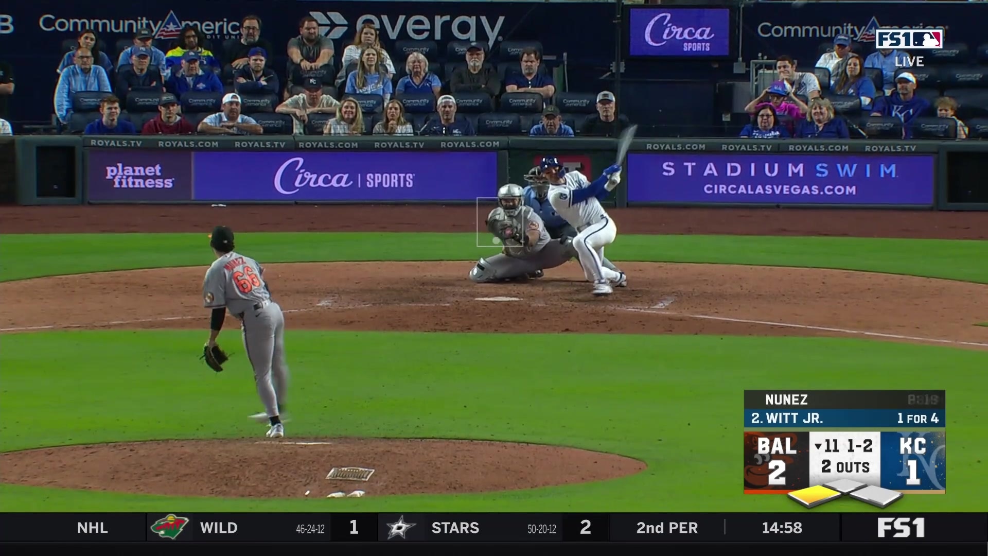 Bobby Witt Jr. hits a game-tying RBI single in the 11th