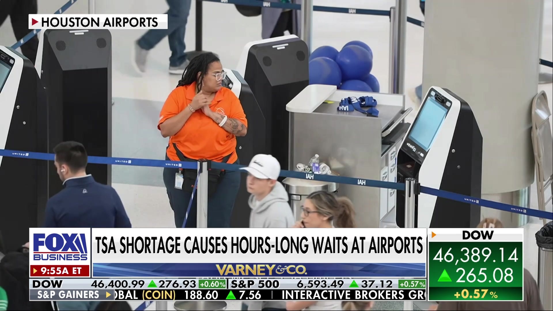 Houston Airport faces severe delays amid TSA shortage